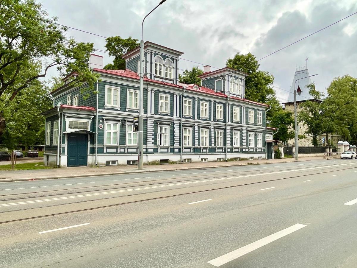 Апартаменты Cosy Studio In Historical Building. City Center Таллин Экстерьер фото